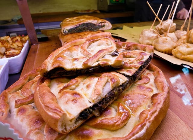Stuffed Pizza in Rome - Plan Your Own Food Tour