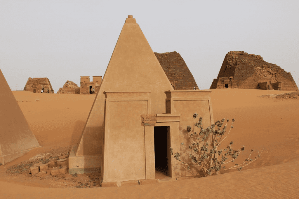 Pyramids of Sudan - Positive Experiences in Muslim Countries